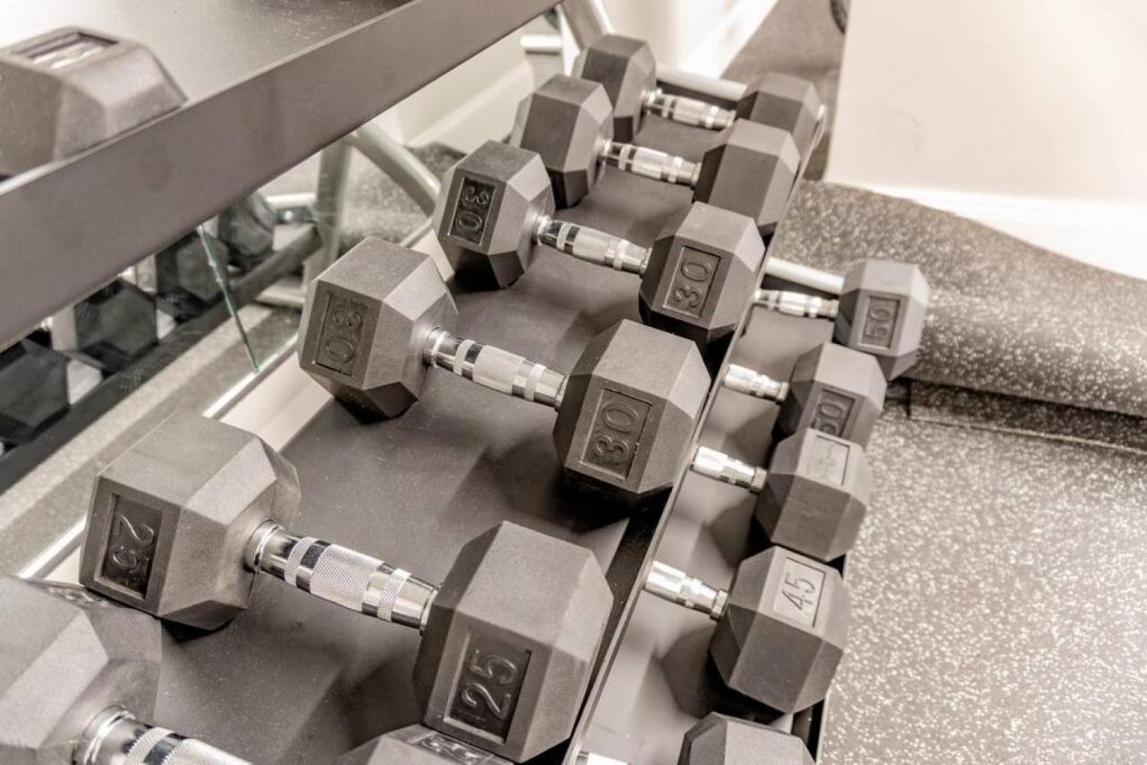 Hostwise Stays - The Washington At Chatham - Free Parking, Private Gym, Skyline Views! 匹兹堡 外观 照片
