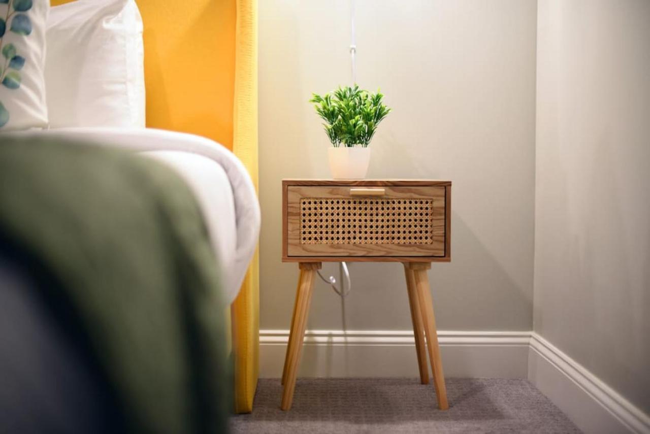 Hostwise Stays - The Washington At Chatham - Free Parking, Private Gym, Skyline Views! 匹兹堡 外观 照片